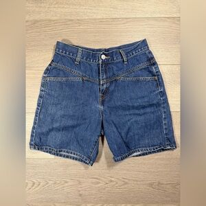 Vintage levis womens size 6 denim western